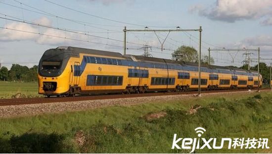 荷蘭實(shí)現(xiàn)100%風(fēng)能運(yùn)行火車 “風(fēng)車王國(guó)”名不虛傳